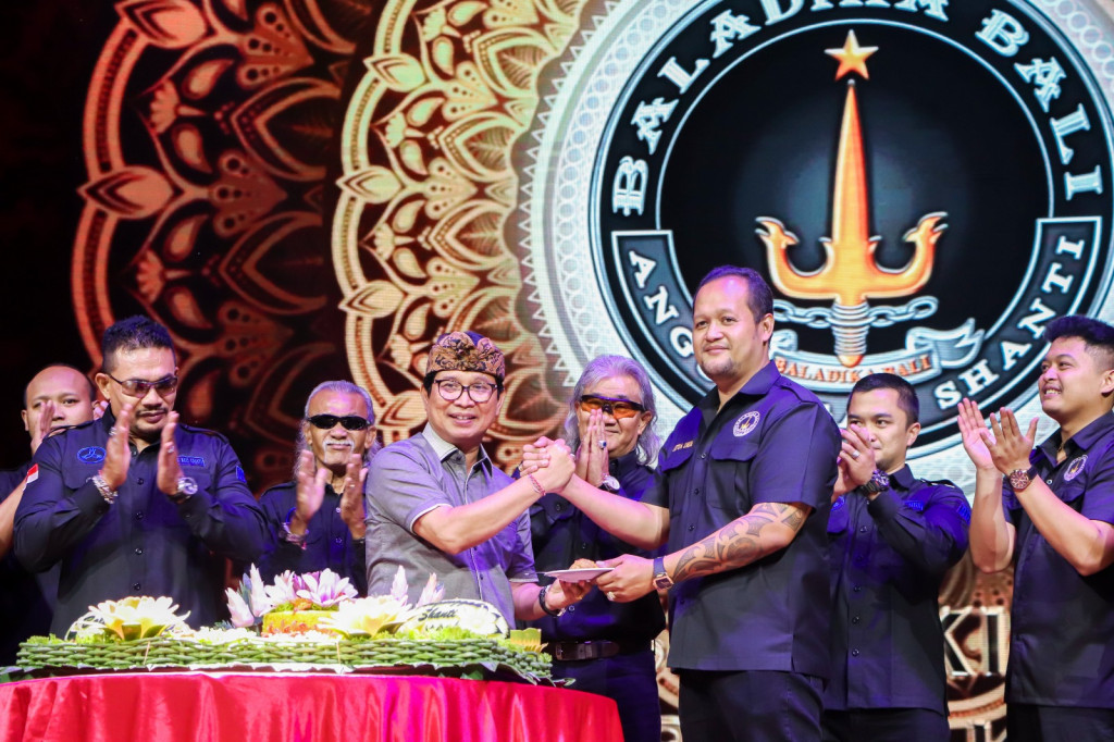 Sekda Adi Arnawa Hadiri HUT Baladika Bali Ke-19